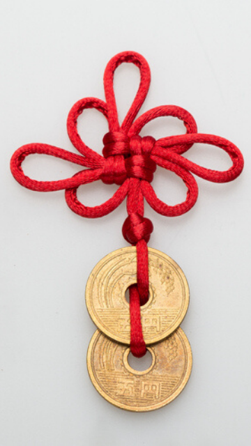 ご縁を結ぶ五円玉の待ち受け画像