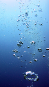 恋愛成就に効果のない水の待ち受け画像