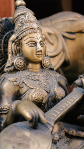 財運を呼び込む運気アップの弁財天の待ち受け画像