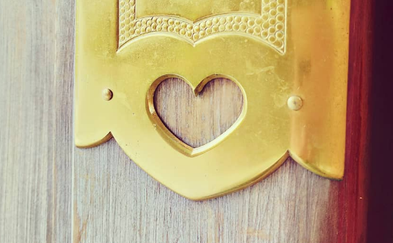 境内のハートマークを全てを見つけたら恋が叶う