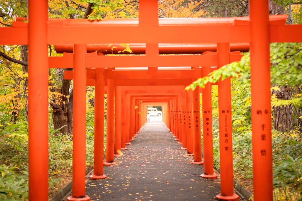 伏見稲荷神社:商売繁盛や仕事運