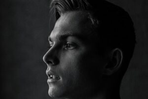 ツインレイ男性の下半身が熱くなるタイミング・負に傾いた