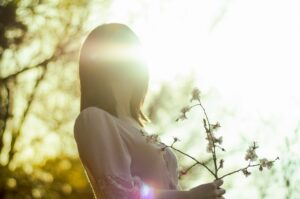 ツインレイが無言で見つめ合う理由・デジャブ