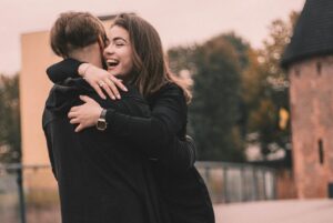 ツインレイ女性の前に他の男性が現れる理由・愛の再確認