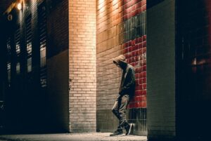 女性がいないときのツインレイ男性の心理・後悔