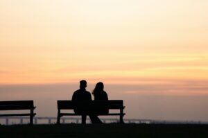 50代で昔の恋人に再会する方法