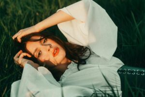 ツインレイが原因の左胸のチクチクの対処法