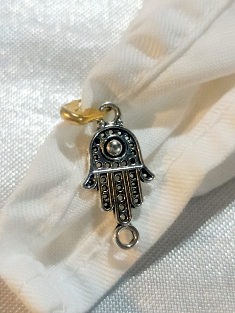 ミリアムの手やファティマの手とも呼ばれる