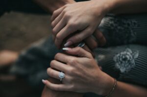 レイキヒーリングを受けると痛みが軽減される