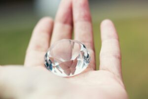 手のひらがかゆいときのスピリチュアルなポイント