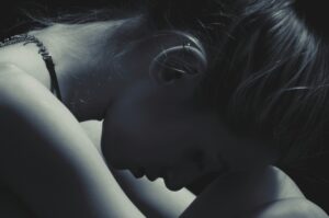 右の手のひらがかゆいのは不満や不安があるから