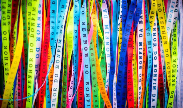 ボンフィンの色のスピリチュアルな意味