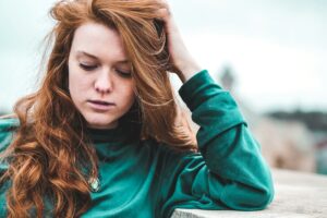 一緒にいると運気が下がる人を引き寄せるのは自信がない人