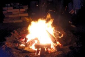 伊文神社のお焚き上げ