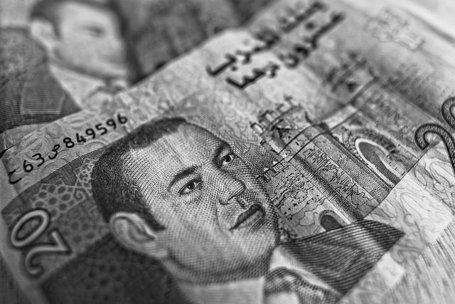 お金を粗末に扱う