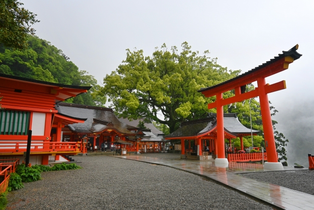参拝中・参拝中だけ雨が降る意味